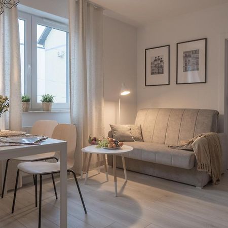 Apartament Clever 1 Kamienica Grochow Warsaw Exterior photo
